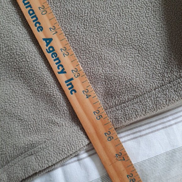 Momentum outfitters fleece vest Mackinaw Island, Michigan XL pre-owned. - Picture 6 of 8